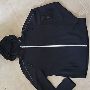 LULULEMON JACKET SIZE XL